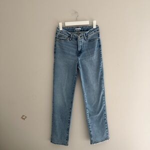 Good American Straight Leg Jeans in Light Wash Blue Size 4/27